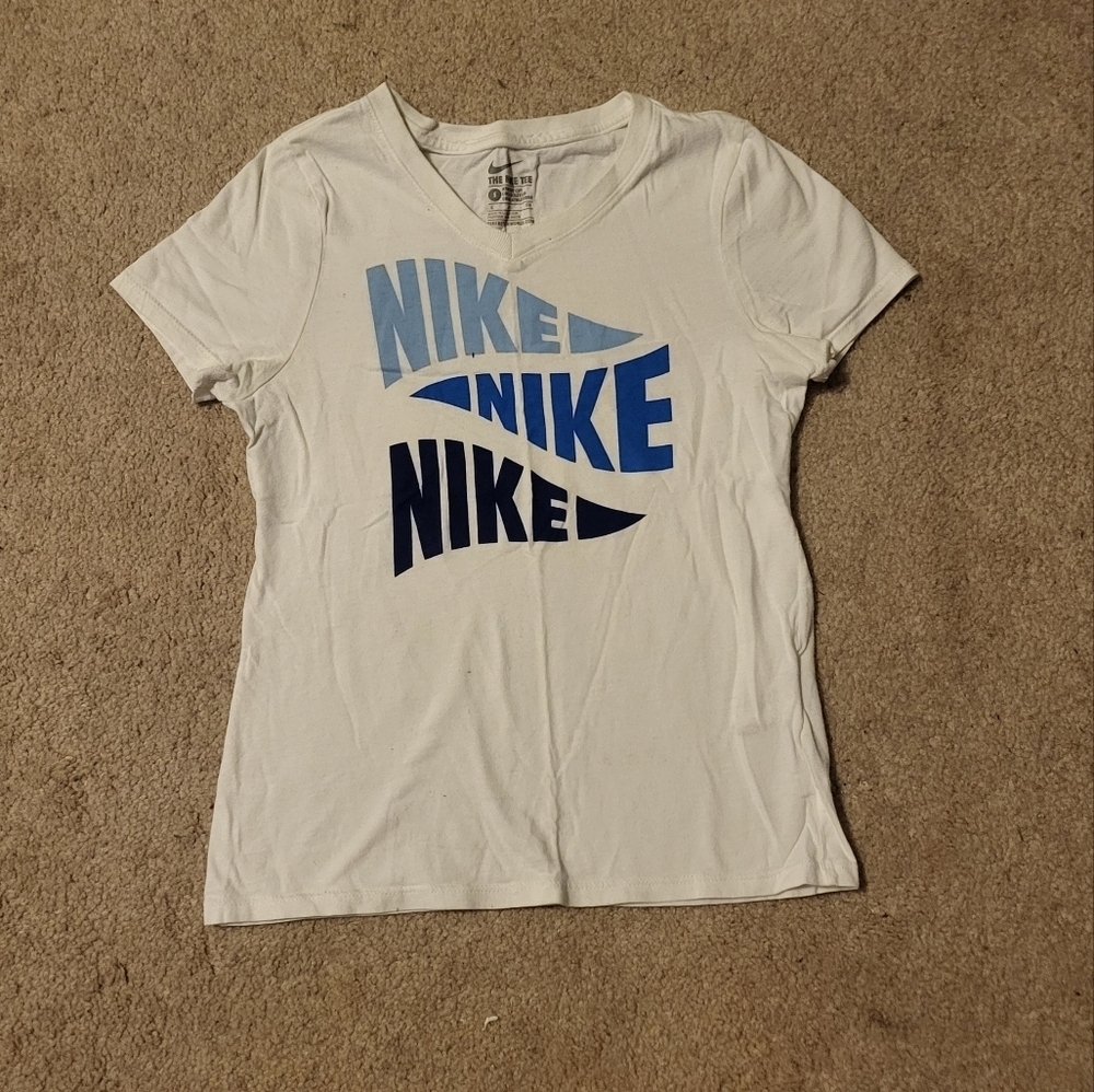 Nike Womens White T-Shirt